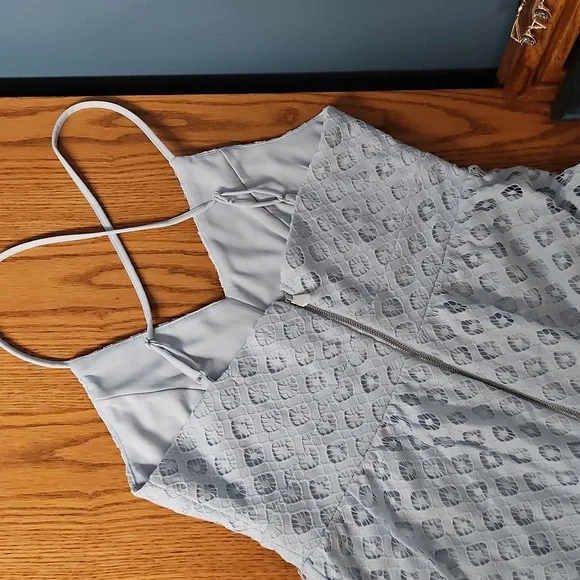 Dex Lace Midi Dress - Picture 5 of 7